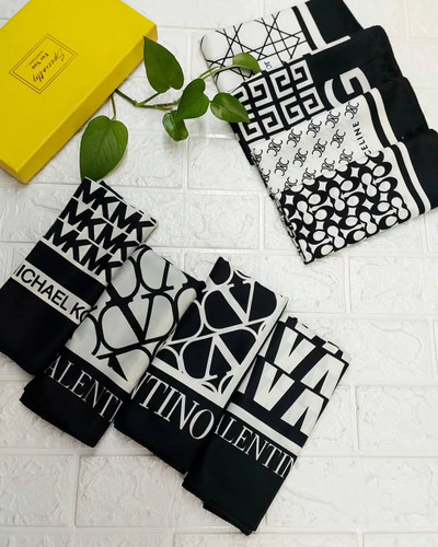 مینی اسکارف