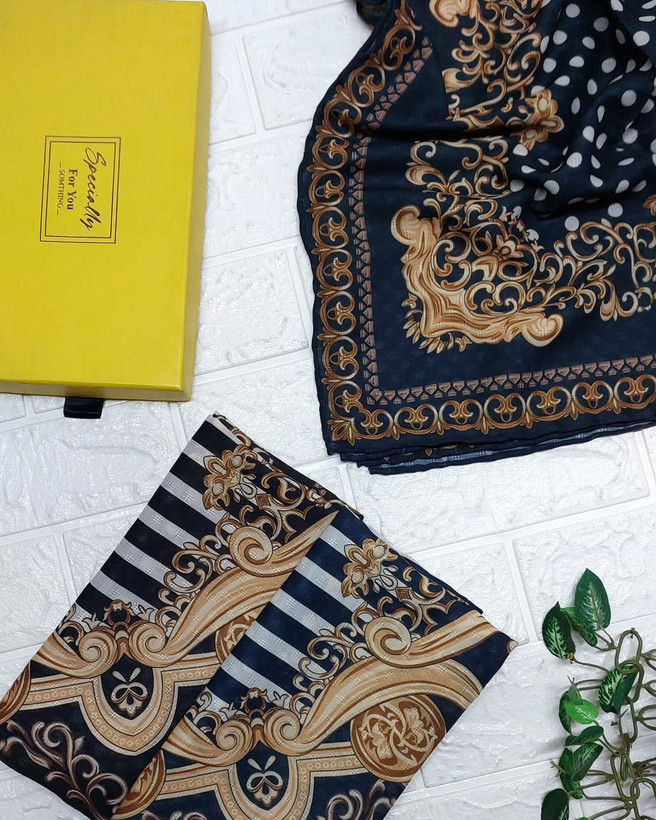 روسری قواره کوچک سلطنتی