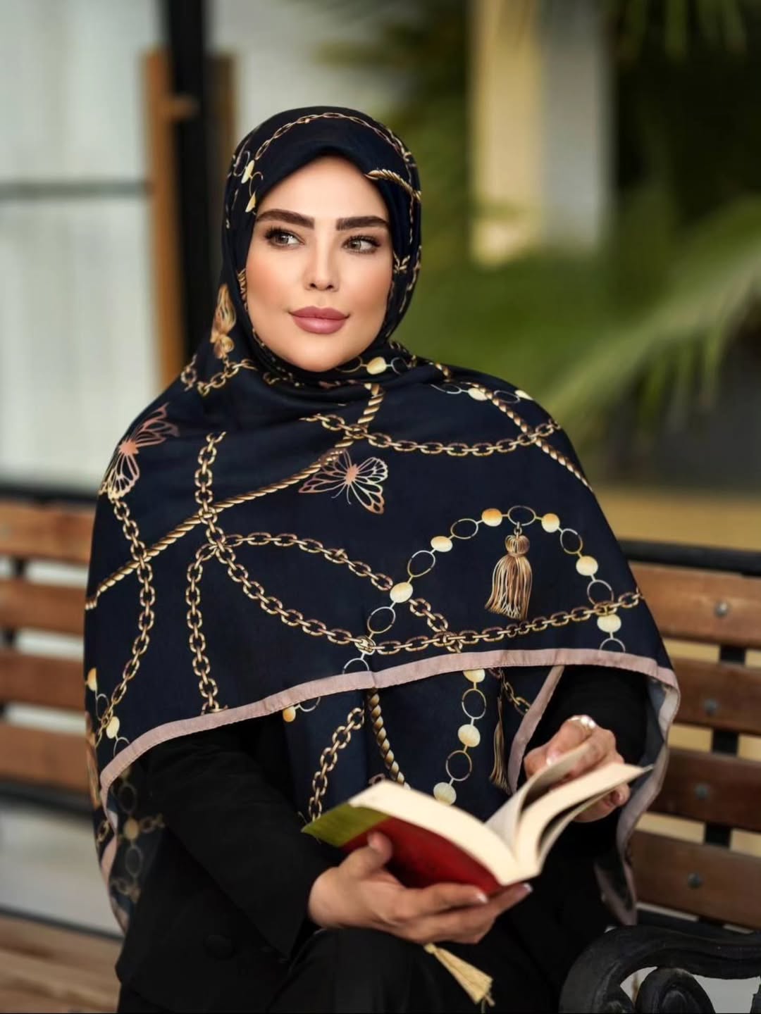 پروانه زنجیزی(عکس سرخور)