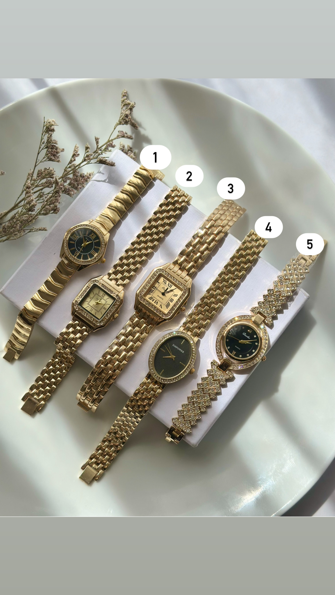 ساعت مجلسی نگینی طلایی زنانه