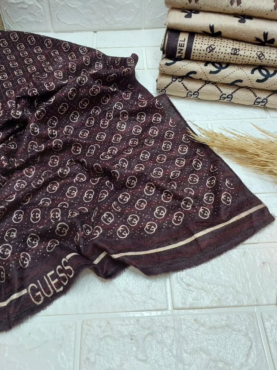 طرح 1 گوچی قهوه ای