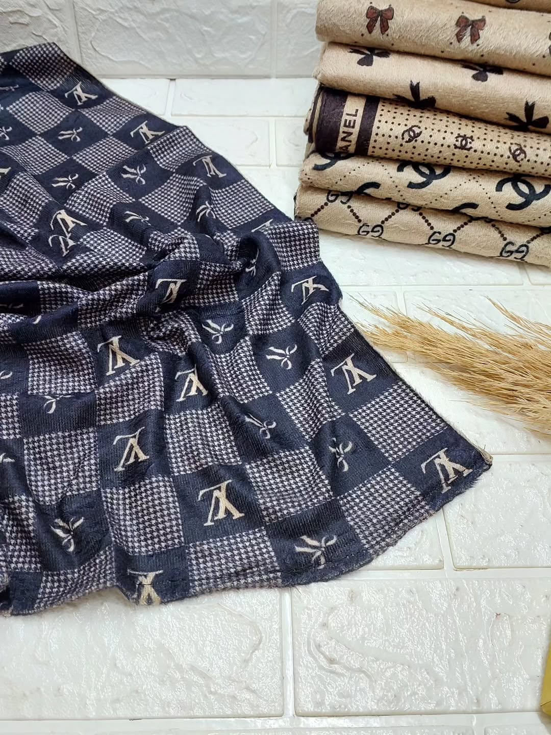 طرح 3 الوی سرمه ای