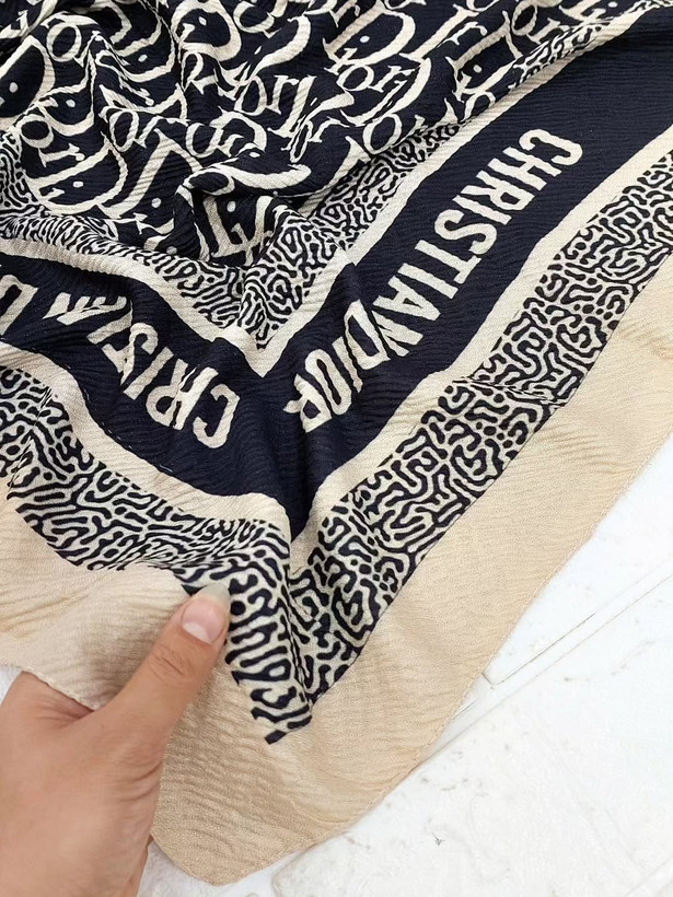 باز شده ی مشکی